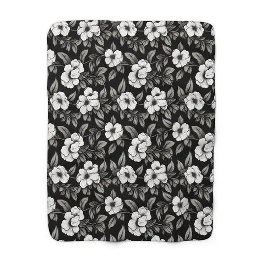 Black & White Daisies Fleece Blanket