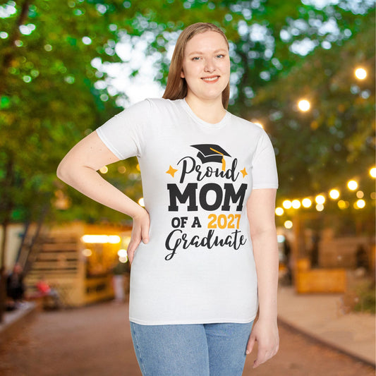Proud Mom of a 2027 Graduate Adult T-shirt