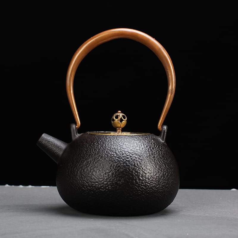 Japanese Zen Cast Iron Tea Kettle with Stainless Steel Infuser – 34 oz (1L)