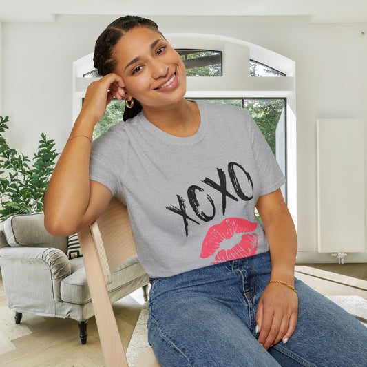 XOXO Lips Adult T-shirt