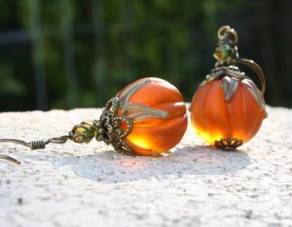 Vintage-style Pumpkin Pendant Drop Earrings