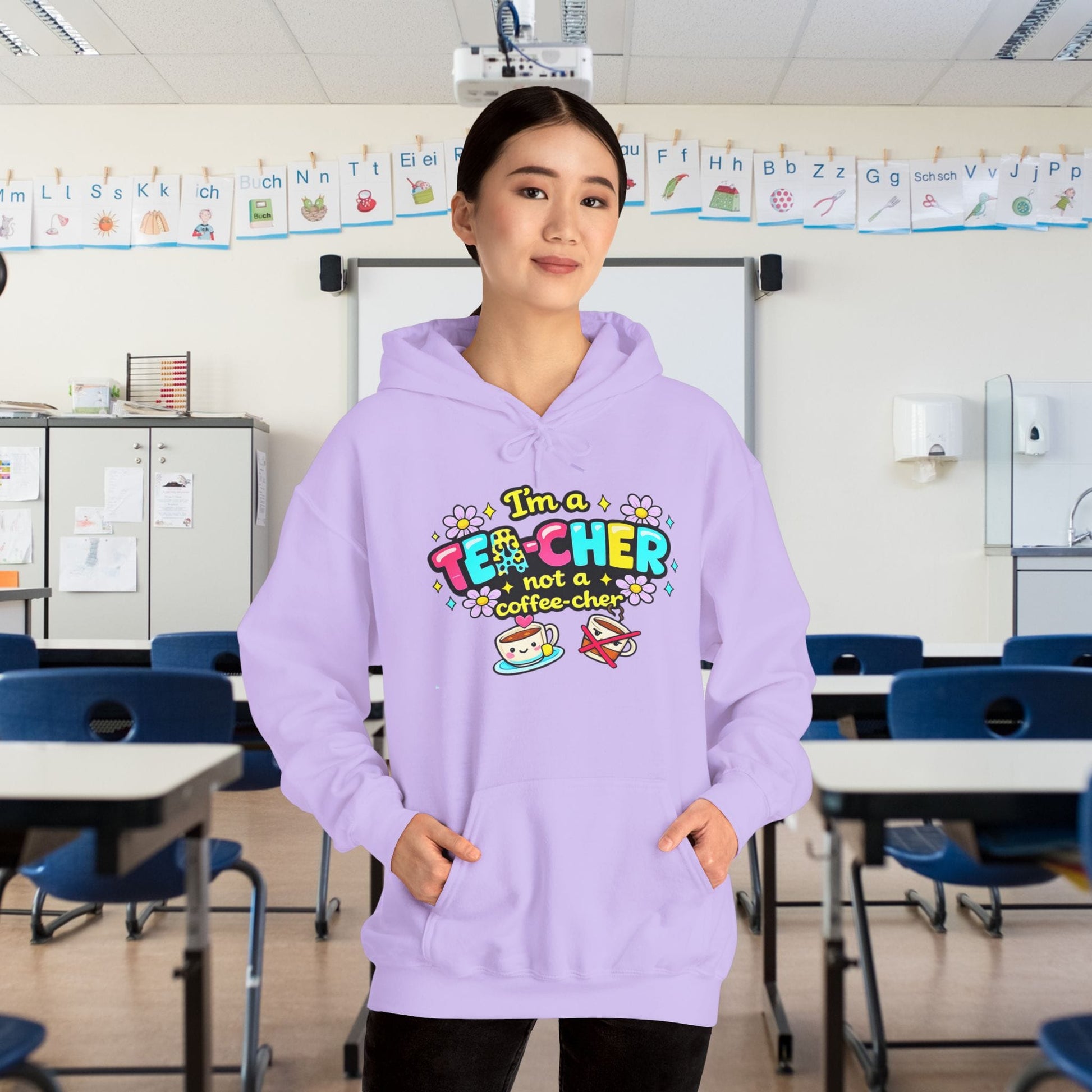 I'm A Tea-cher Not A Coffee-cher Heavy Blend™ Hooded Sweatshirt