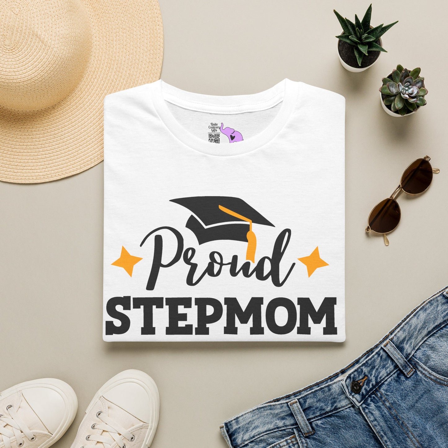 Proud Stepmom of a 2027 Graduate Adult T-shirt