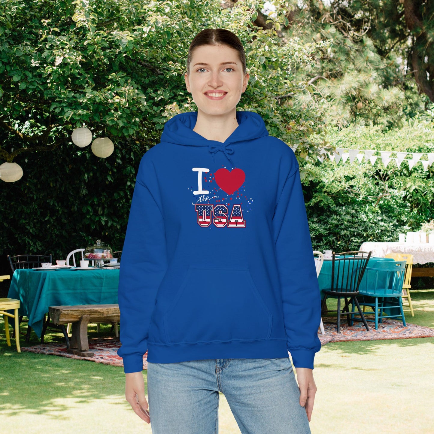 I Love The USA Heavy Blend™ Hooded Sweatshirt