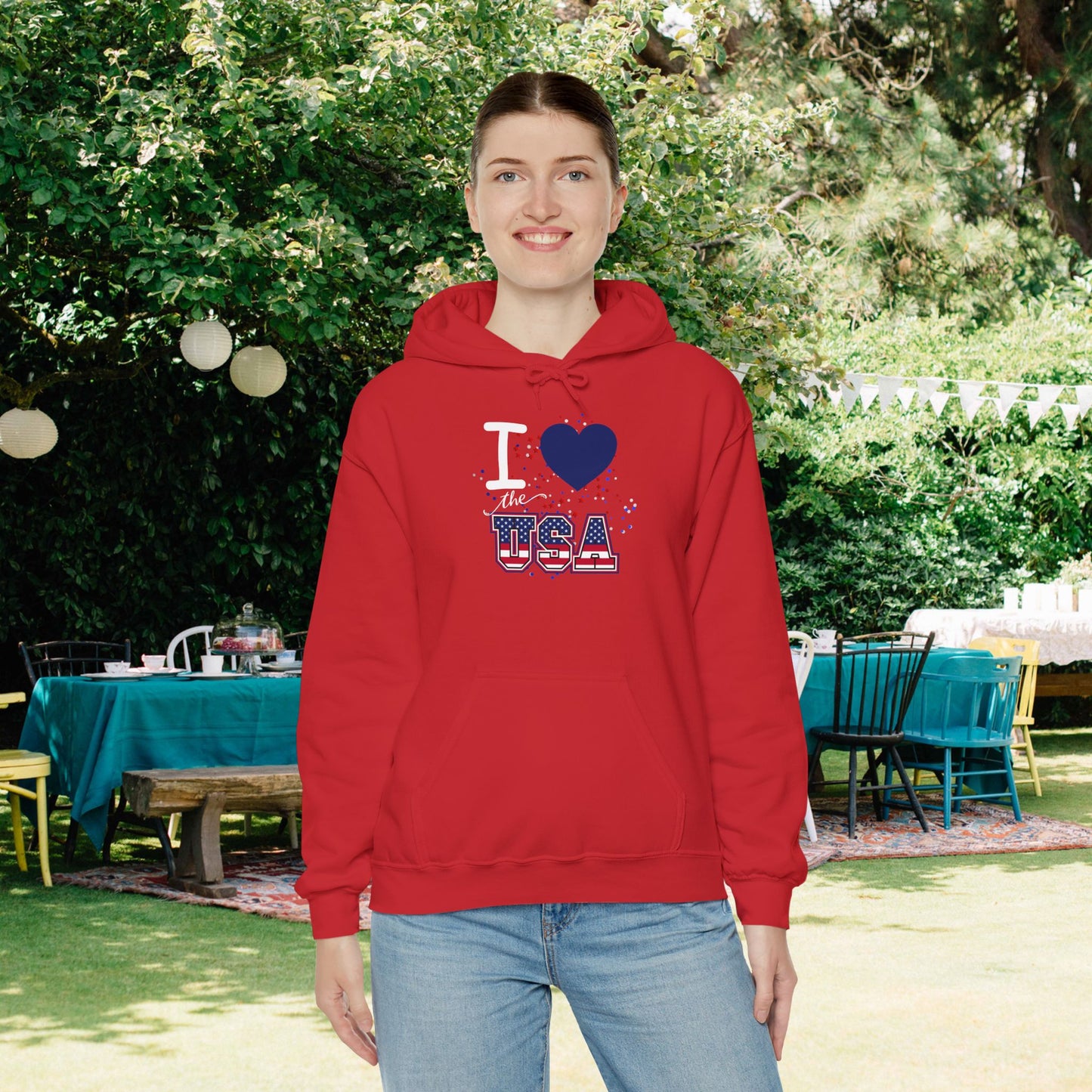 I Love The USA Heavy Blend™ Hooded Sweatshirt