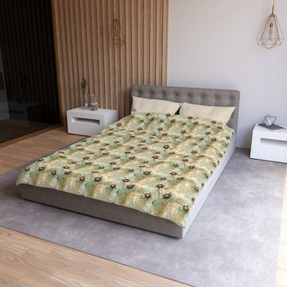 Worn Meadow Daisies Microfiber Duvet Cover