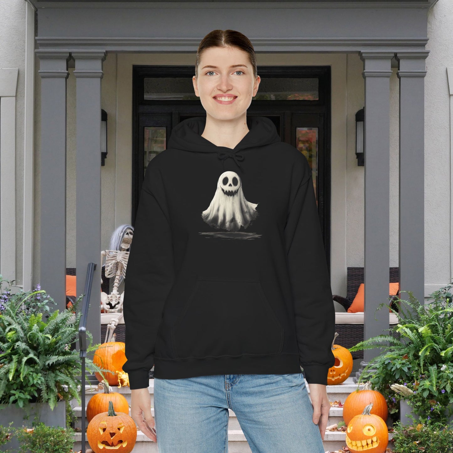 Cute Ghost Heavy Blend™ Hooded Sweatshirt