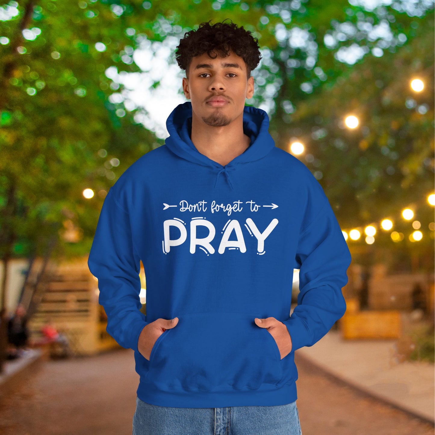 Don't Forget To Pray Heavy Blend™ Hooded Sweatshirt