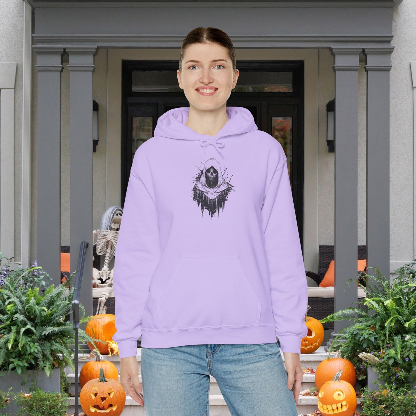 Creepy Ghost Heavy Blend™ Hooded Sweatshirt