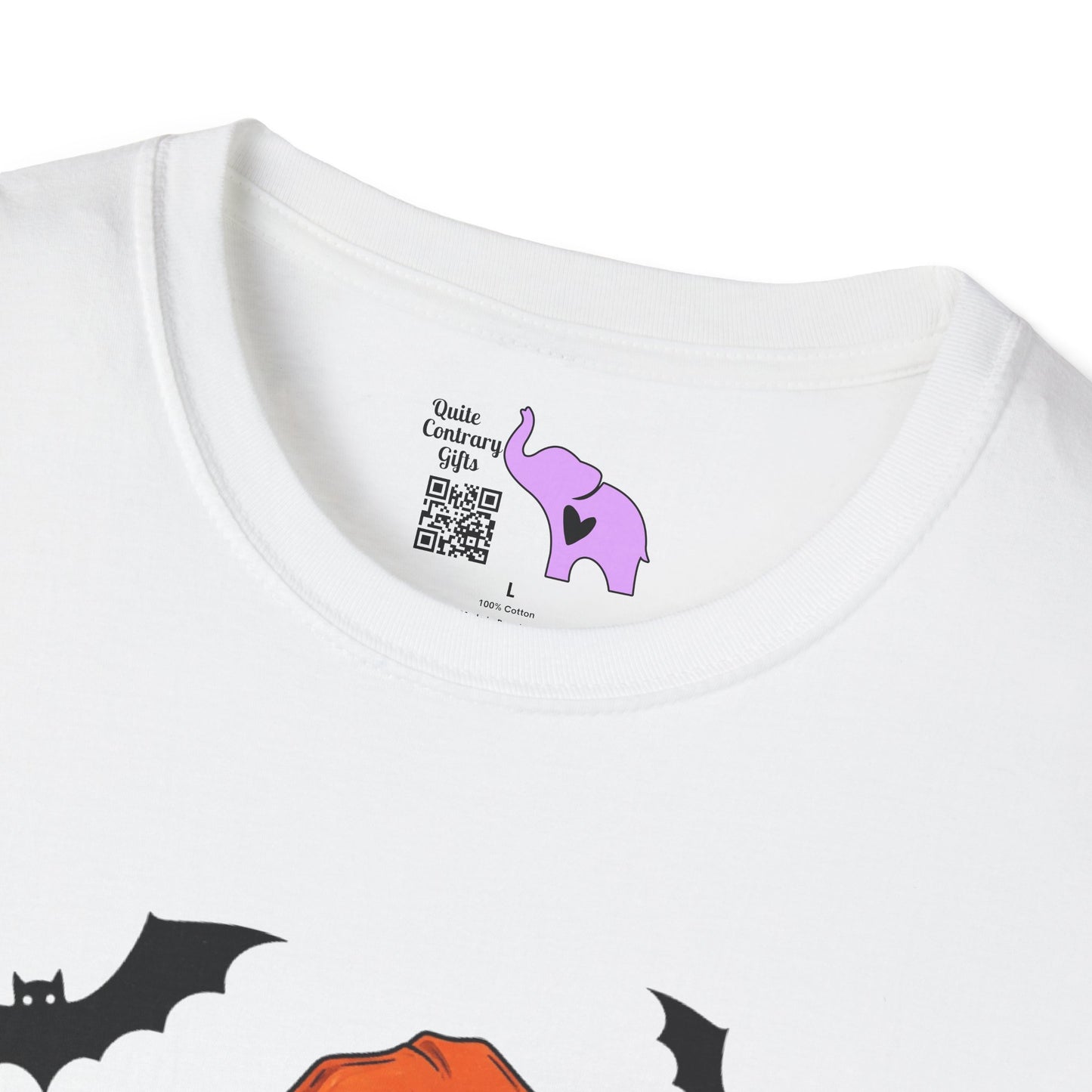 Spooky Mama (Black Catl) Adult T-shirt