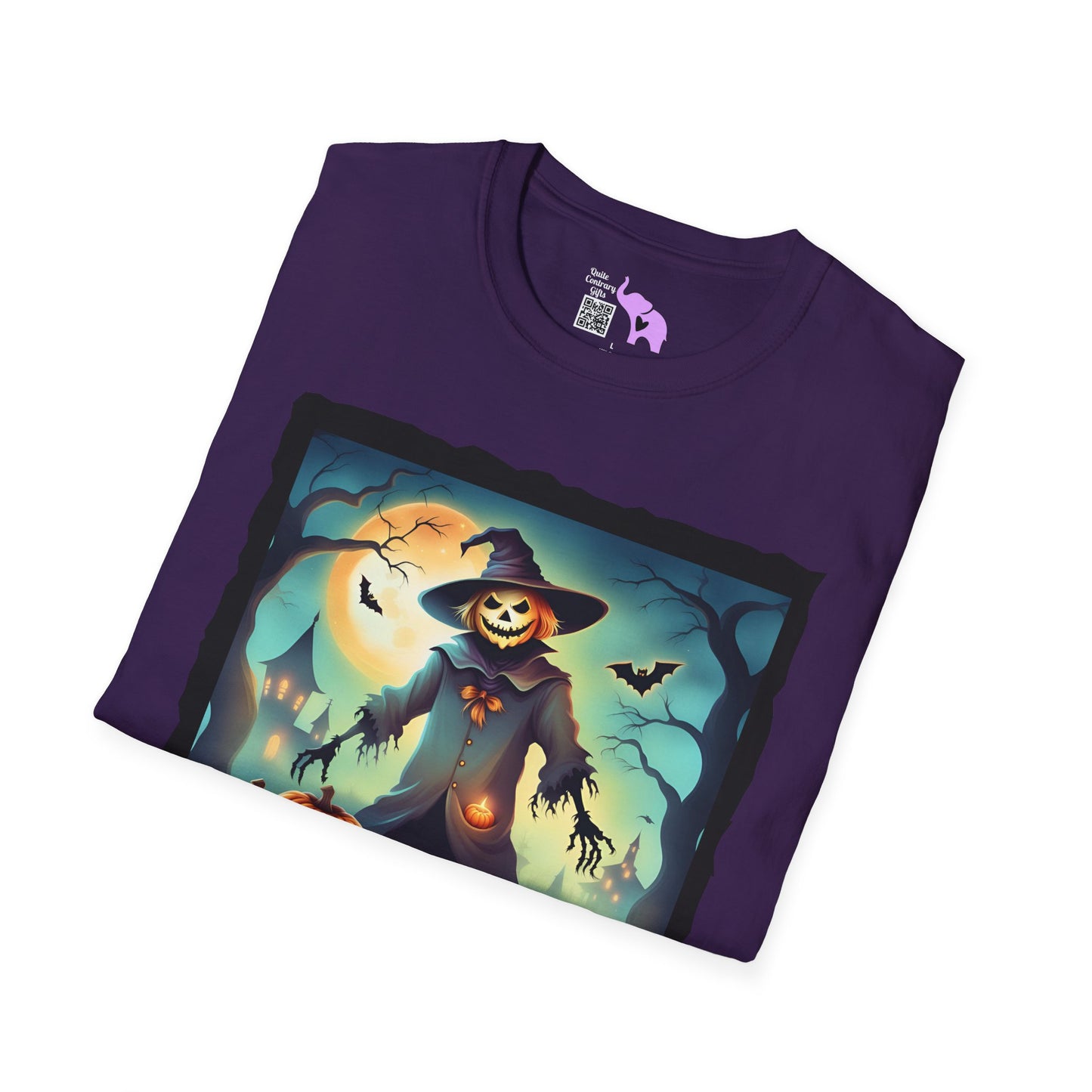 Halloween Scarecrow w/Pumpkins 3 Adult T-shirt