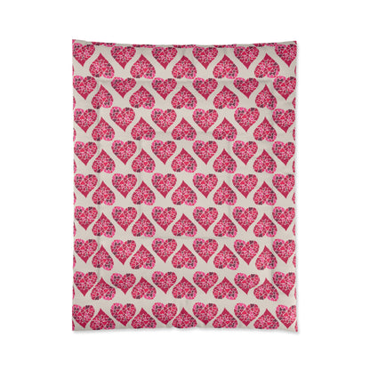Simple Hearts Comforter
