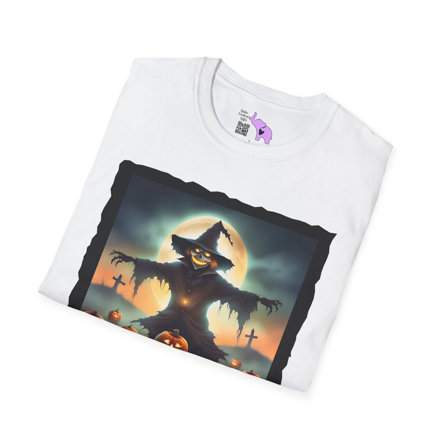 Halloween Scarecrow w/Pumpkins 2 Adult T-shirt