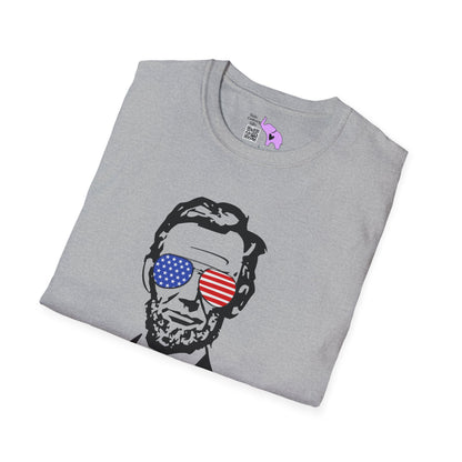 Abraham Lincoln w/Flag Sunglasses Adult T-shirt