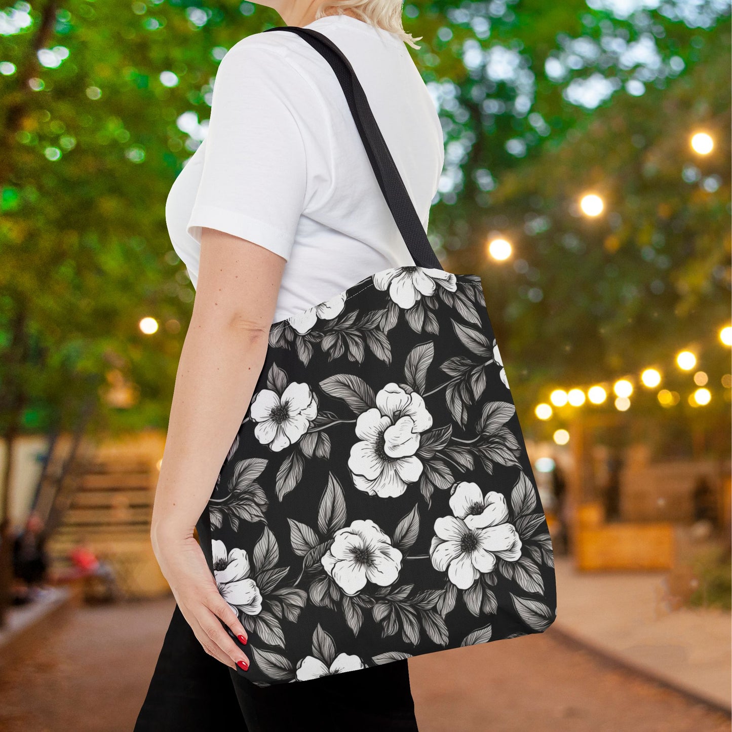 Black & White Daisies Canvas Tote Bag