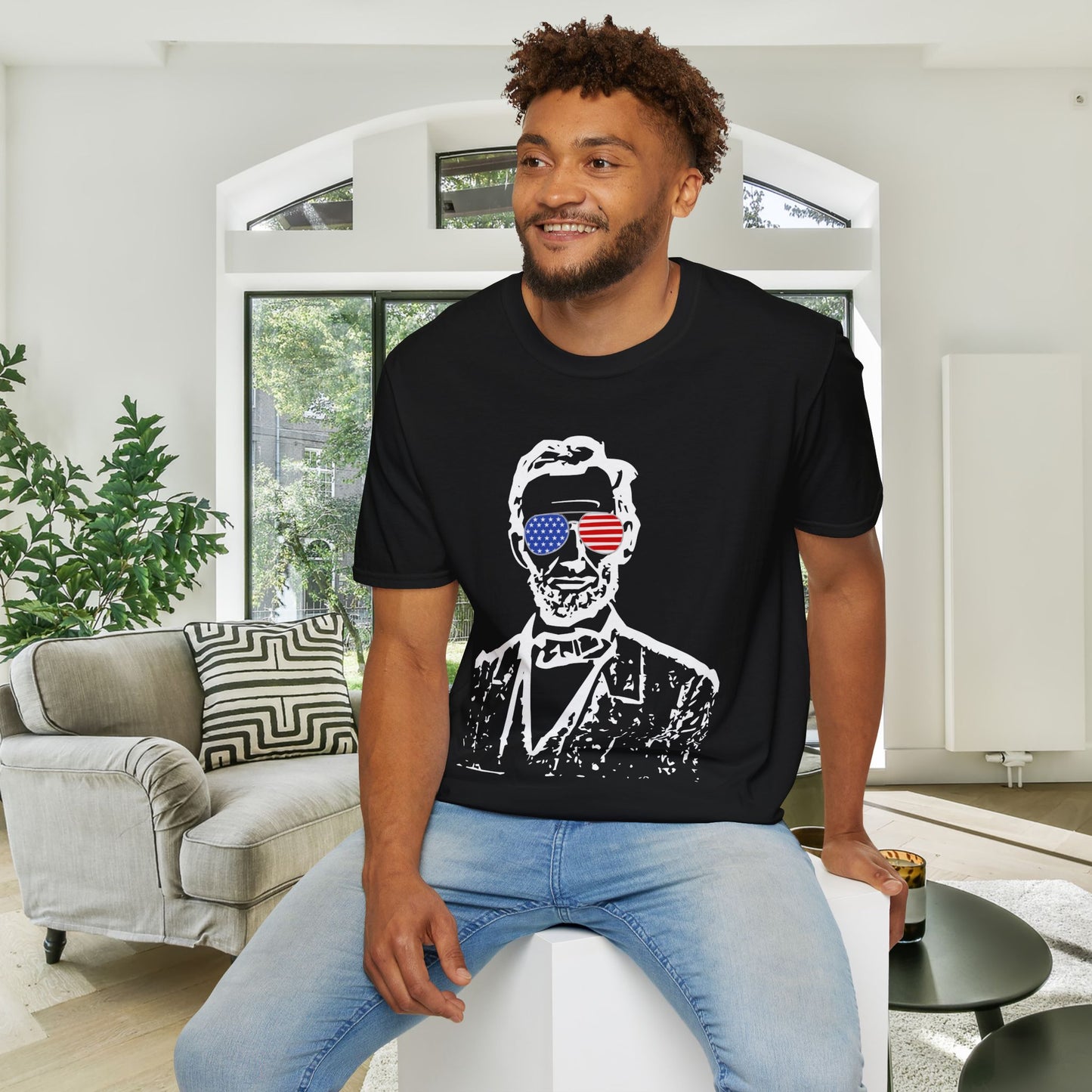 Abraham Lincoln w/Flag Sunglasses T-shirt