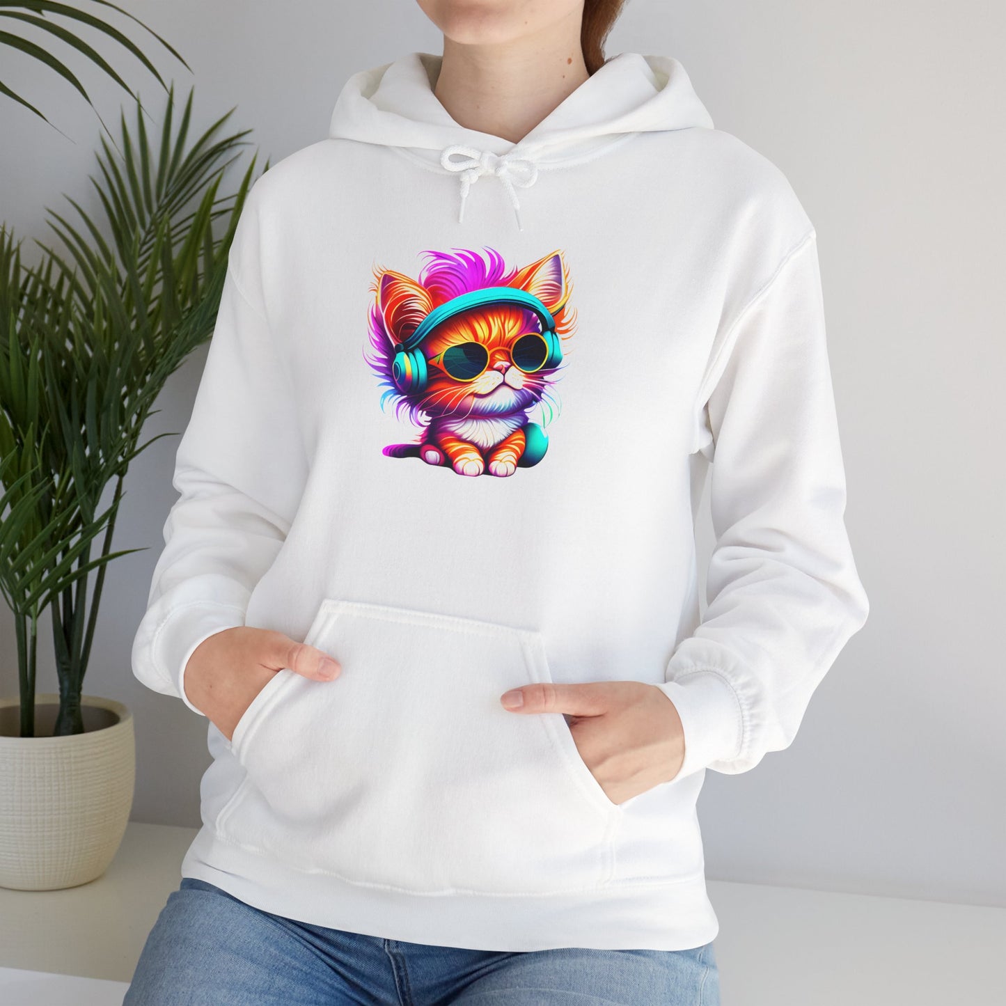 Cool Kitty w/Headphones Heavy Blend™ Hooded Sweatshirt