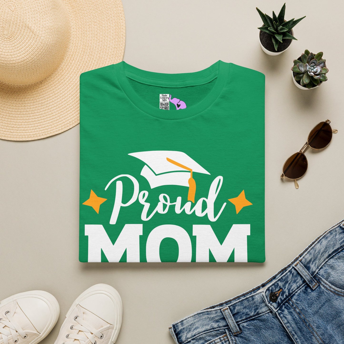 Proud Mom of a 2027 Graduate Adult T-shirt