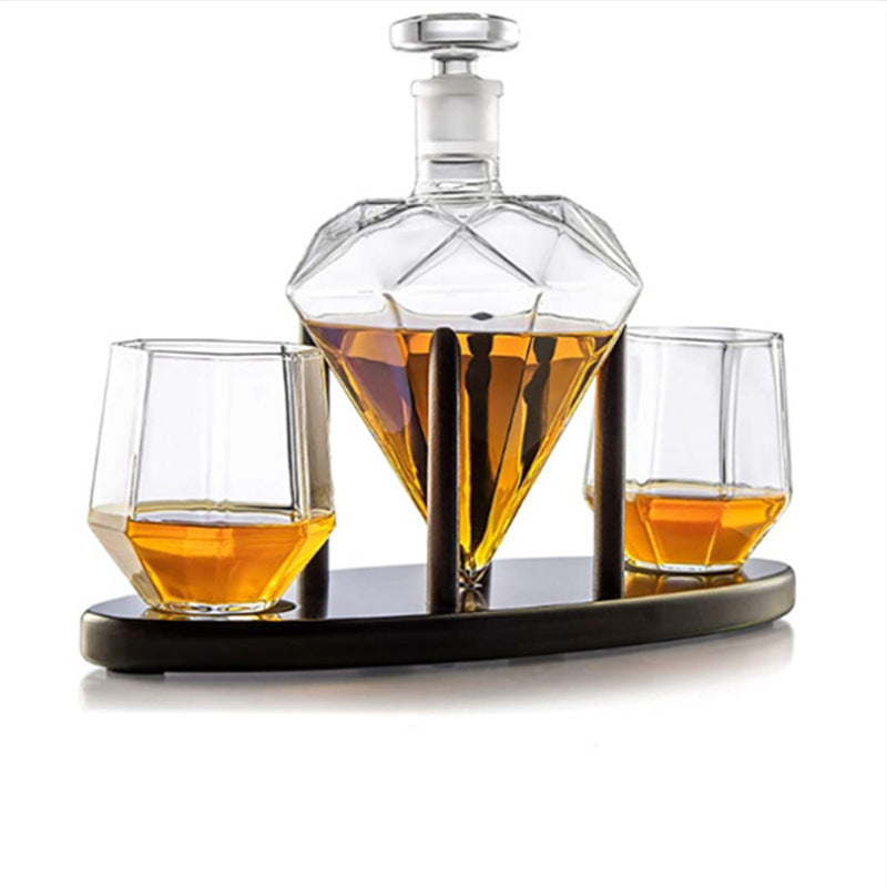 Diamond-shaped Decanter w/Lid & Base