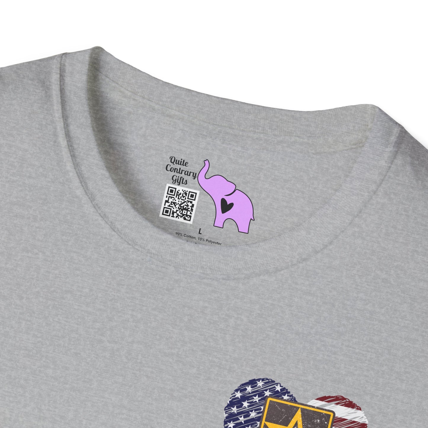 Proud Mom of US Army Soldier Daughter Adult T-shirt