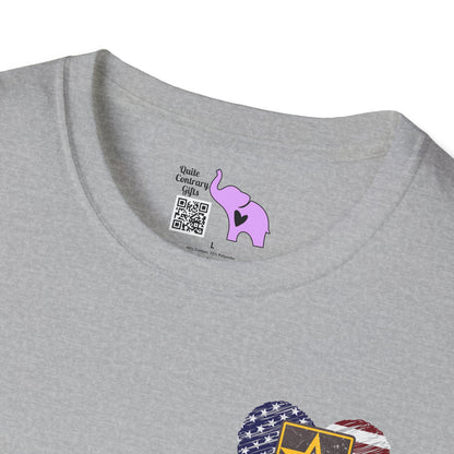 Proud Mom of US Army Soldier Daughter Adult T-shirt