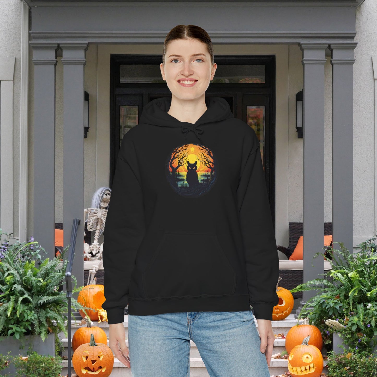 Creepy Black Cat 6 Heavy Blend™ Hooded Sweatshirt