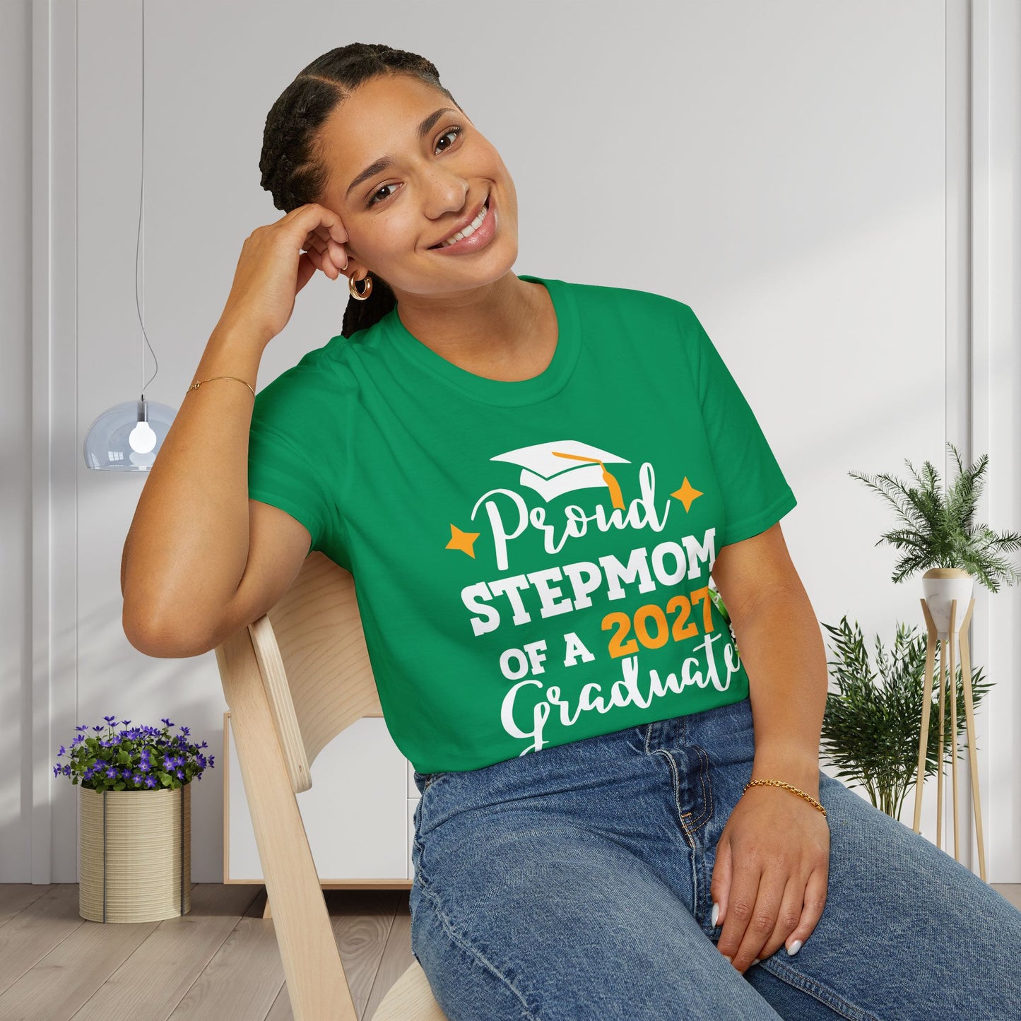Proud Stepmom of a 2027 Graduate Adult T-shirt