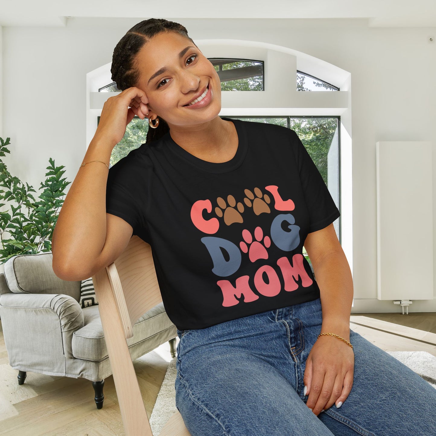 Cool Dog Mom Adult T-shirt