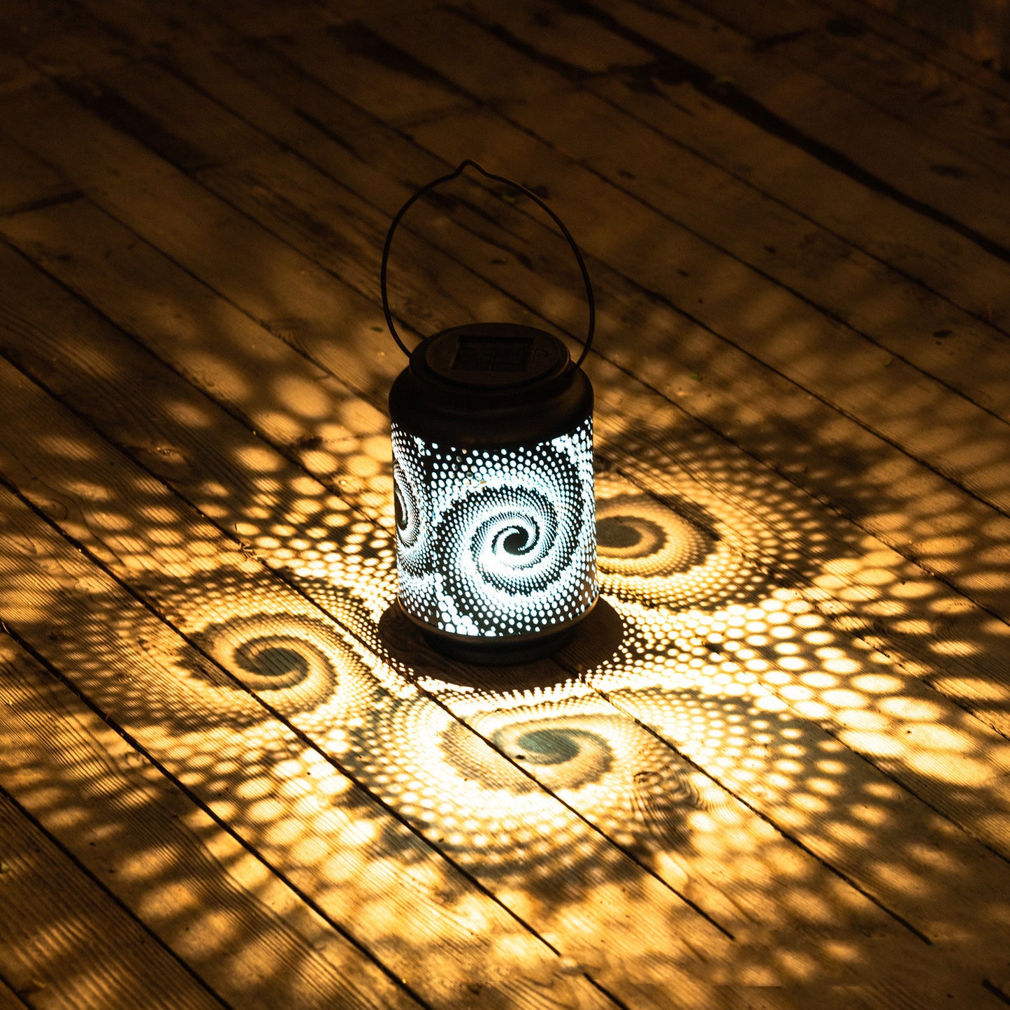 Metal Swirl Vintage Solar Lantern