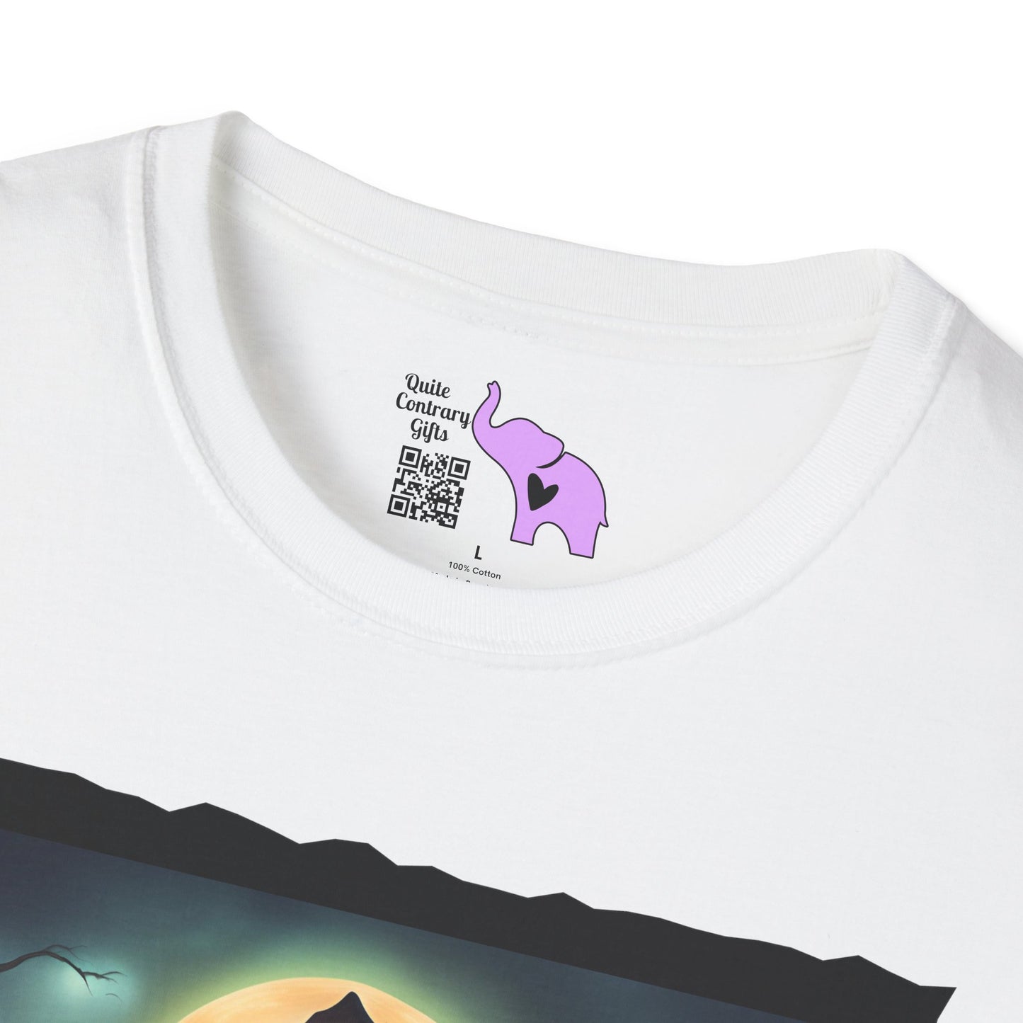 Halloween Scarecrow w/Pumpkins 4 Adult T-shirt