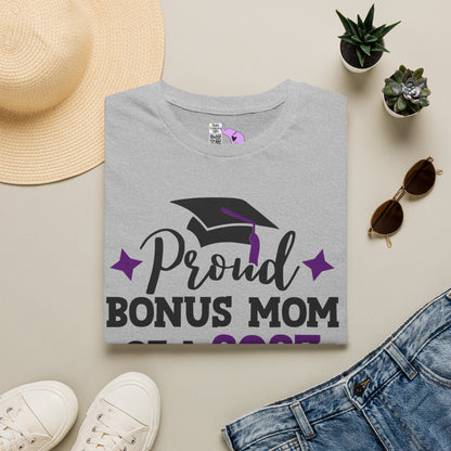 Proud Bonus Mom of a 2027 Graduate Adult T-shirt