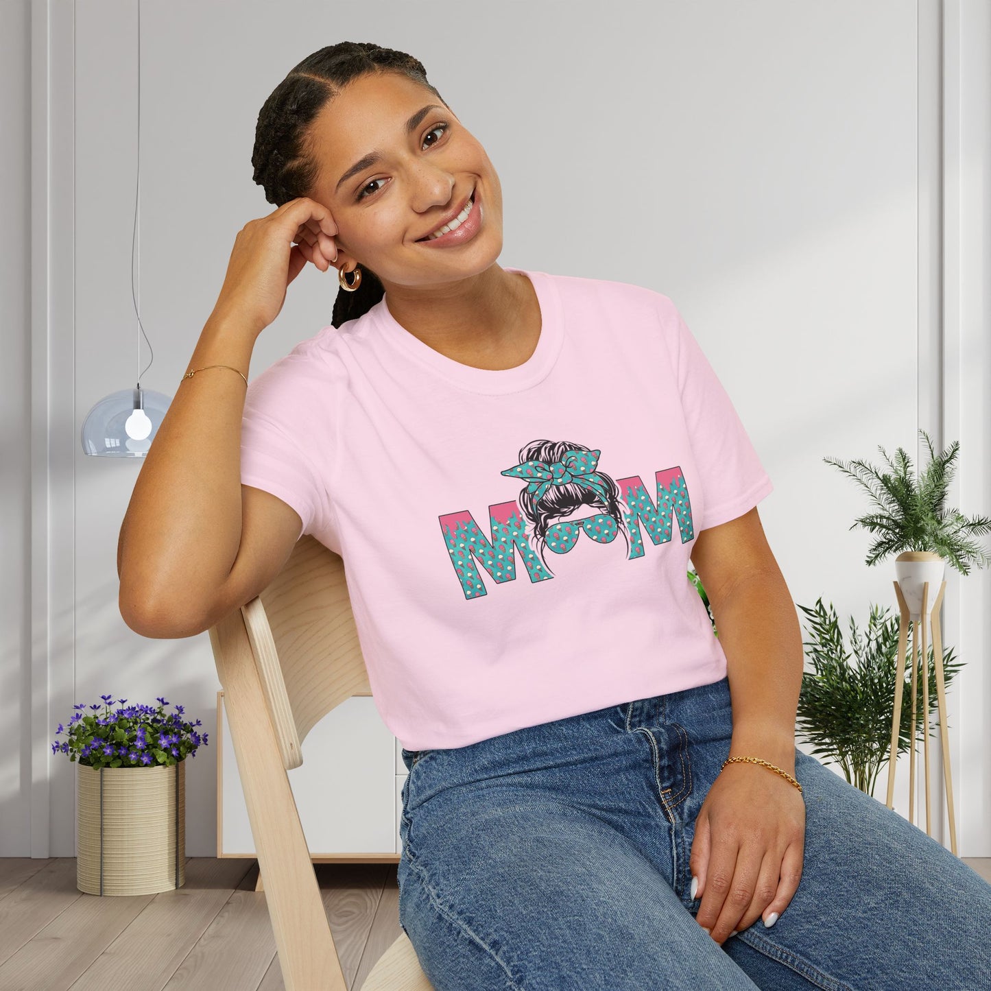 Mom (Teal/Pink Cheetah Print) Adult T-shirt