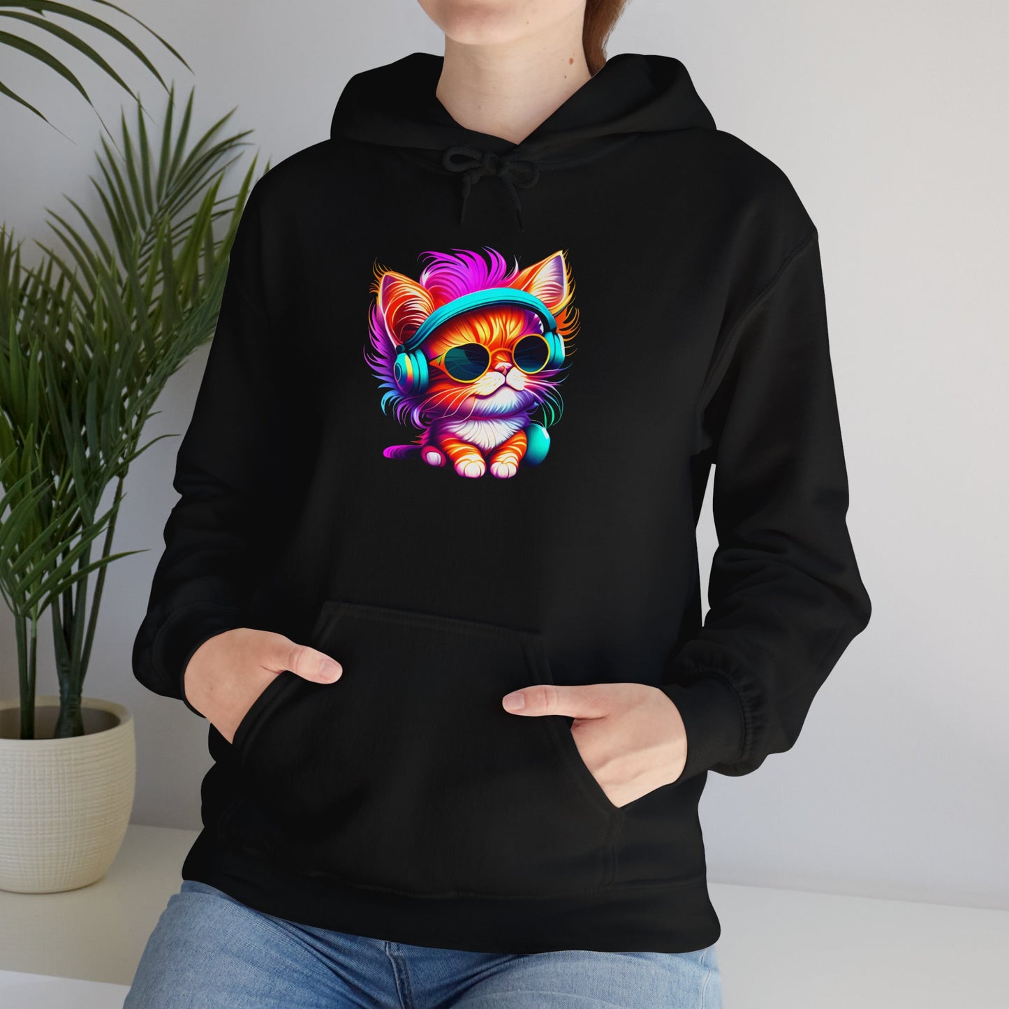 Cool Kitty w/Headphones Heavy Blend™ Hooded Sweatshirt