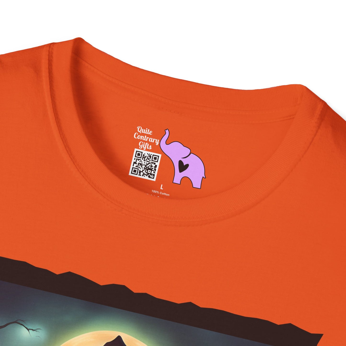 Halloween Scarecrow w/Pumpkins 4 Adult T-shirt