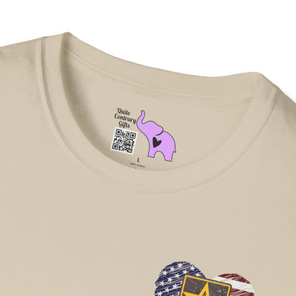 Proud Mom of US Army Soldier Daughter Adult T-shirt