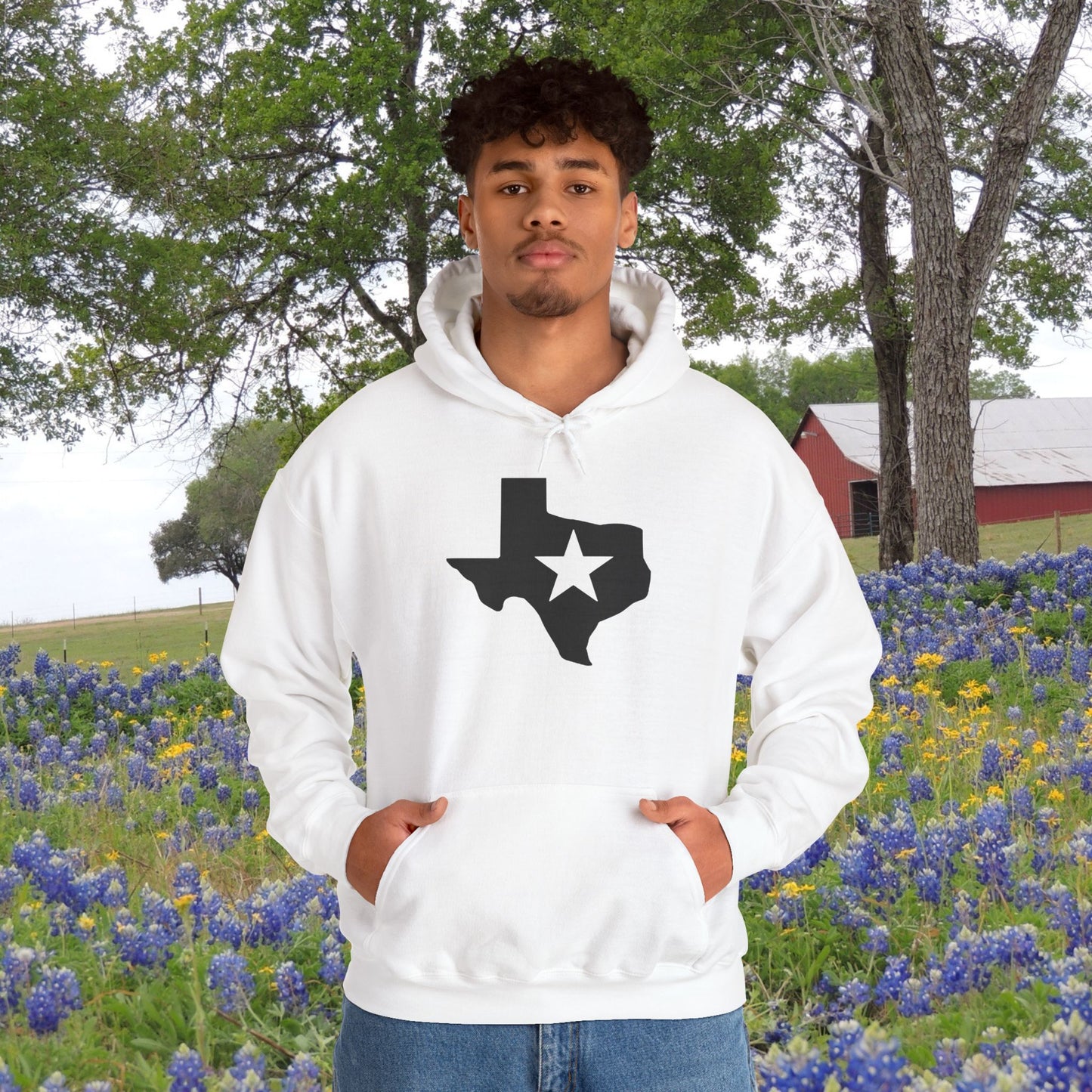 Texas w/Star Heavy Blend™ Hooded Sweatshirt