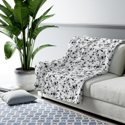 Black & White Five Petal Floral Duvet Bedding Set
