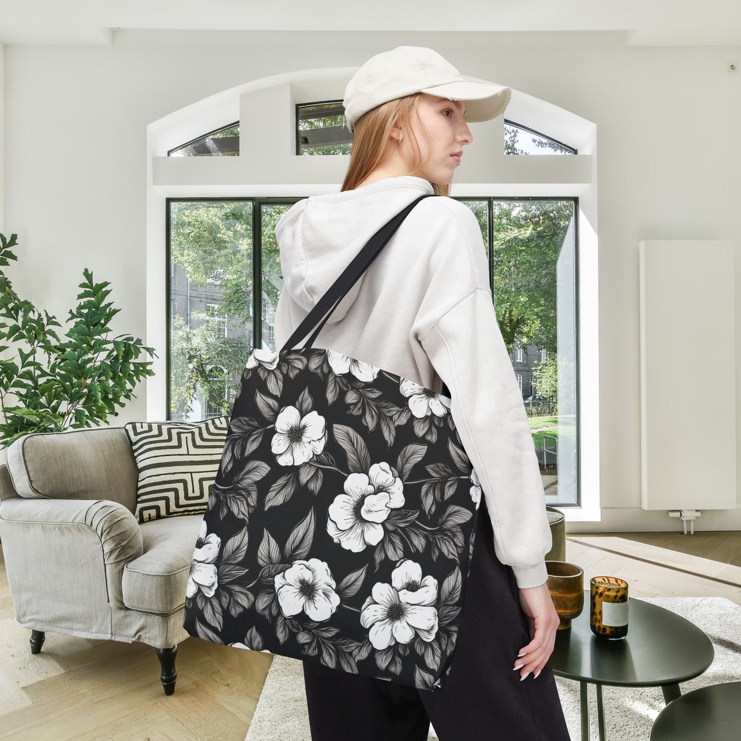 Black & White Daisies Canvas Tote Bag