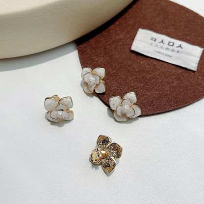 Cute Flower Shell Lever-Back Earrings