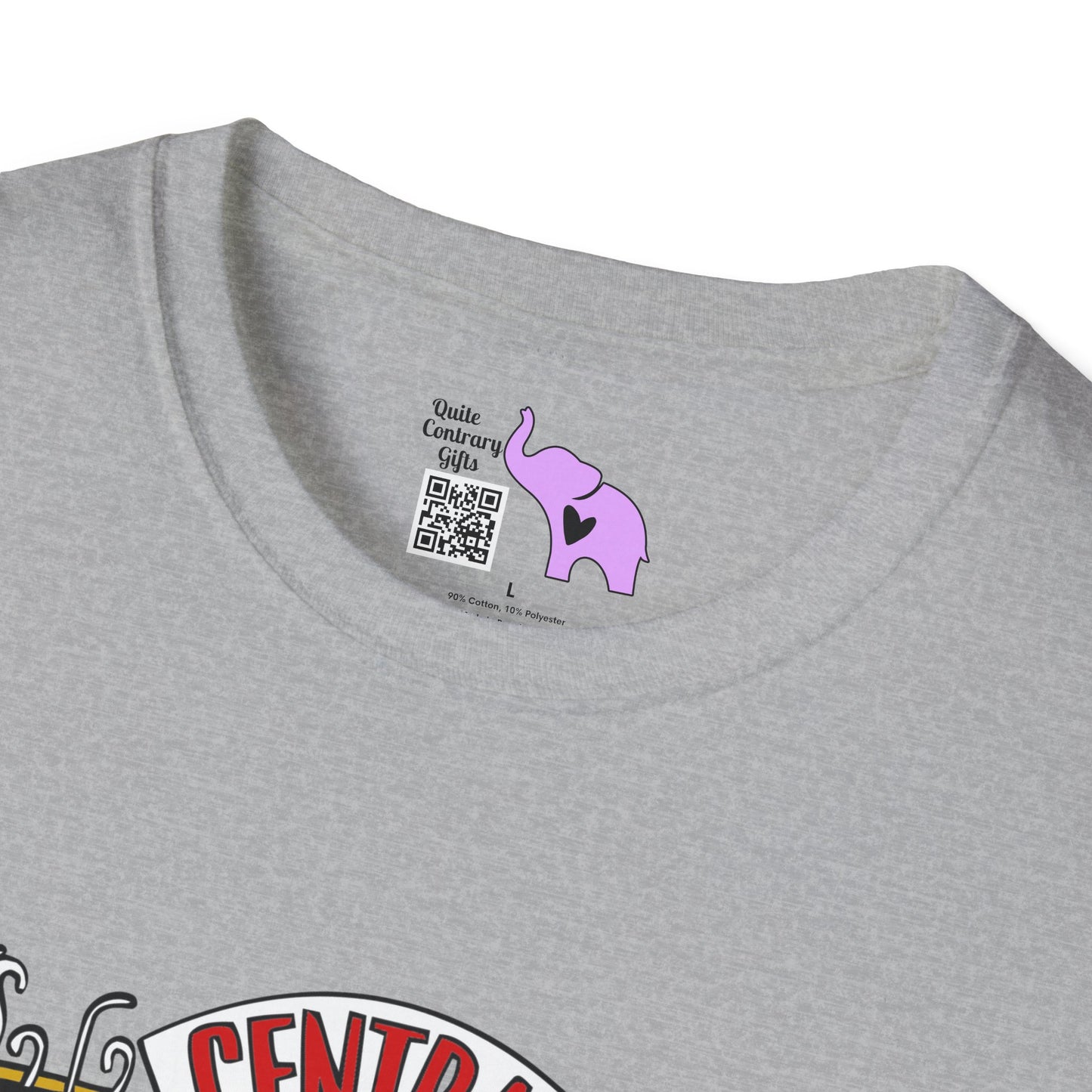 Friends; Central Perk (2) Adult T-shirt