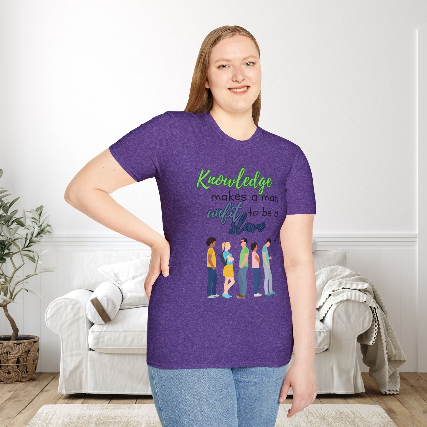 Knowledge Makes A Man Unfit to be a Slave Adult T-shirt