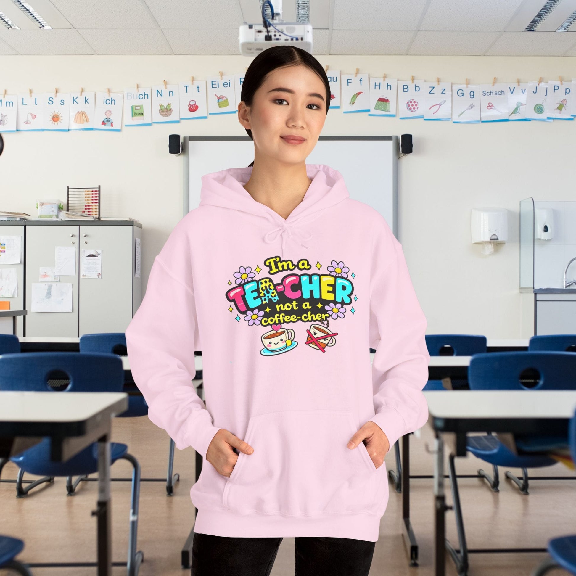 I'm A Tea-cher Not A Coffee-cher Heavy Blend™ Hooded Sweatshirt
