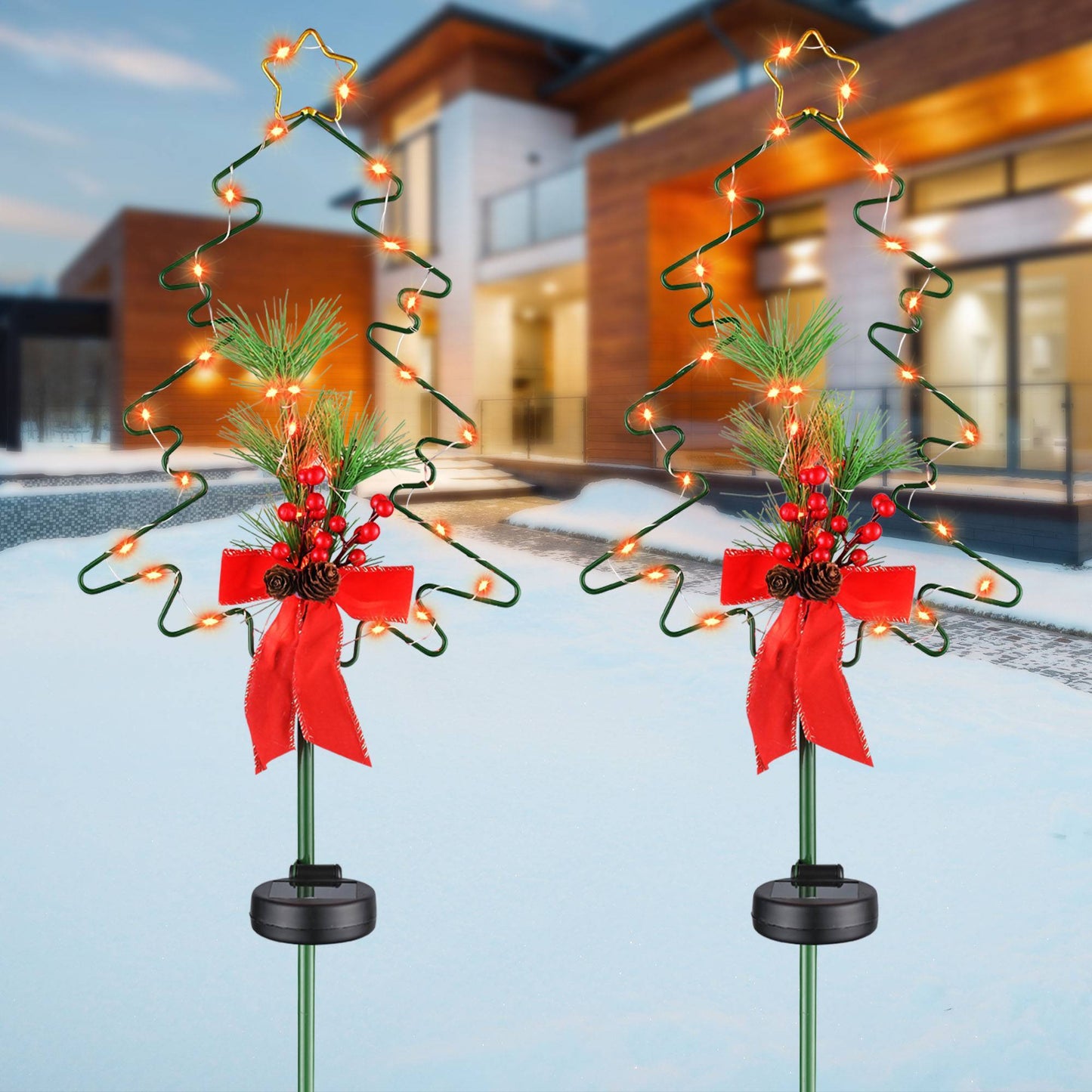Solar-Powered Christmas Tree Garden Light – Festive Pine Cone & Red Berry Design