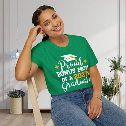 Proud Bonus Mom of a 2027 Graduate Adult T-shirt