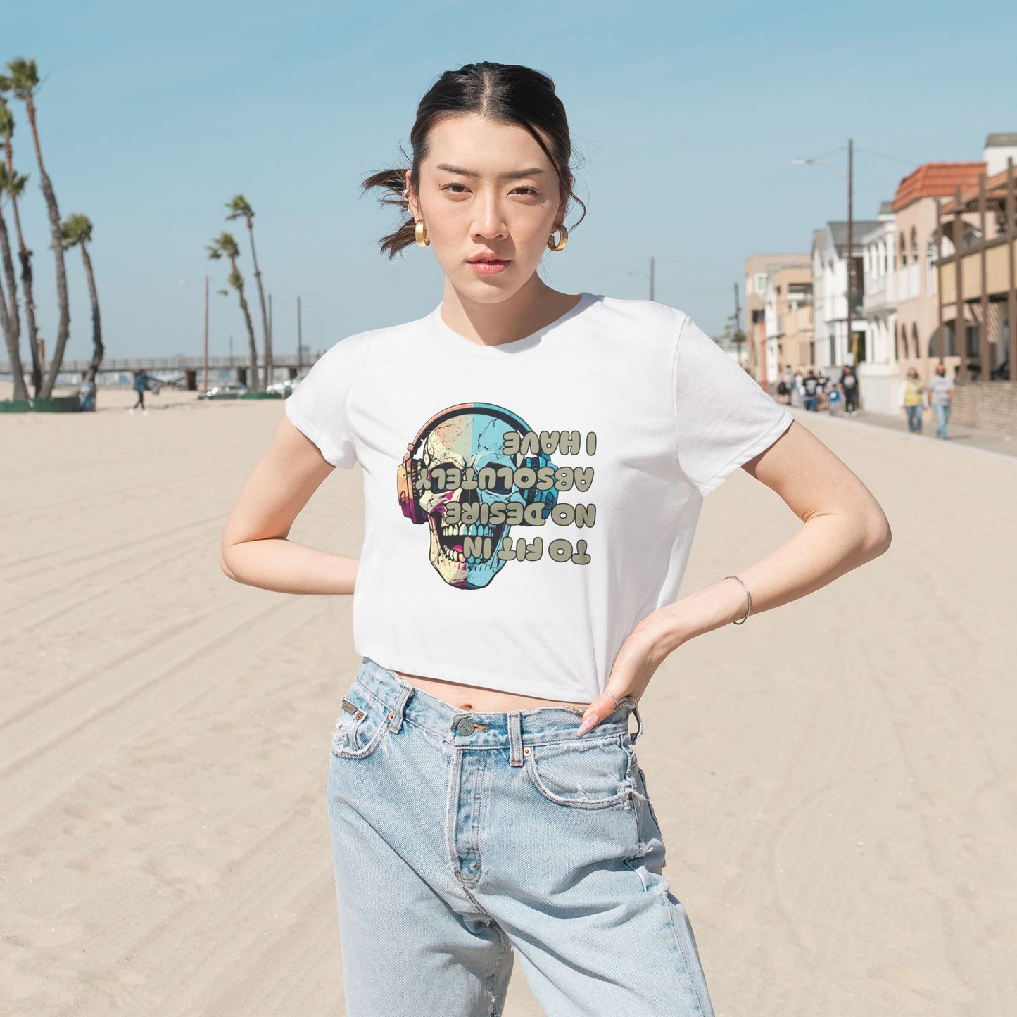I Have Absolutely No Desire To Fit In Women's Flowy Cropped Tee