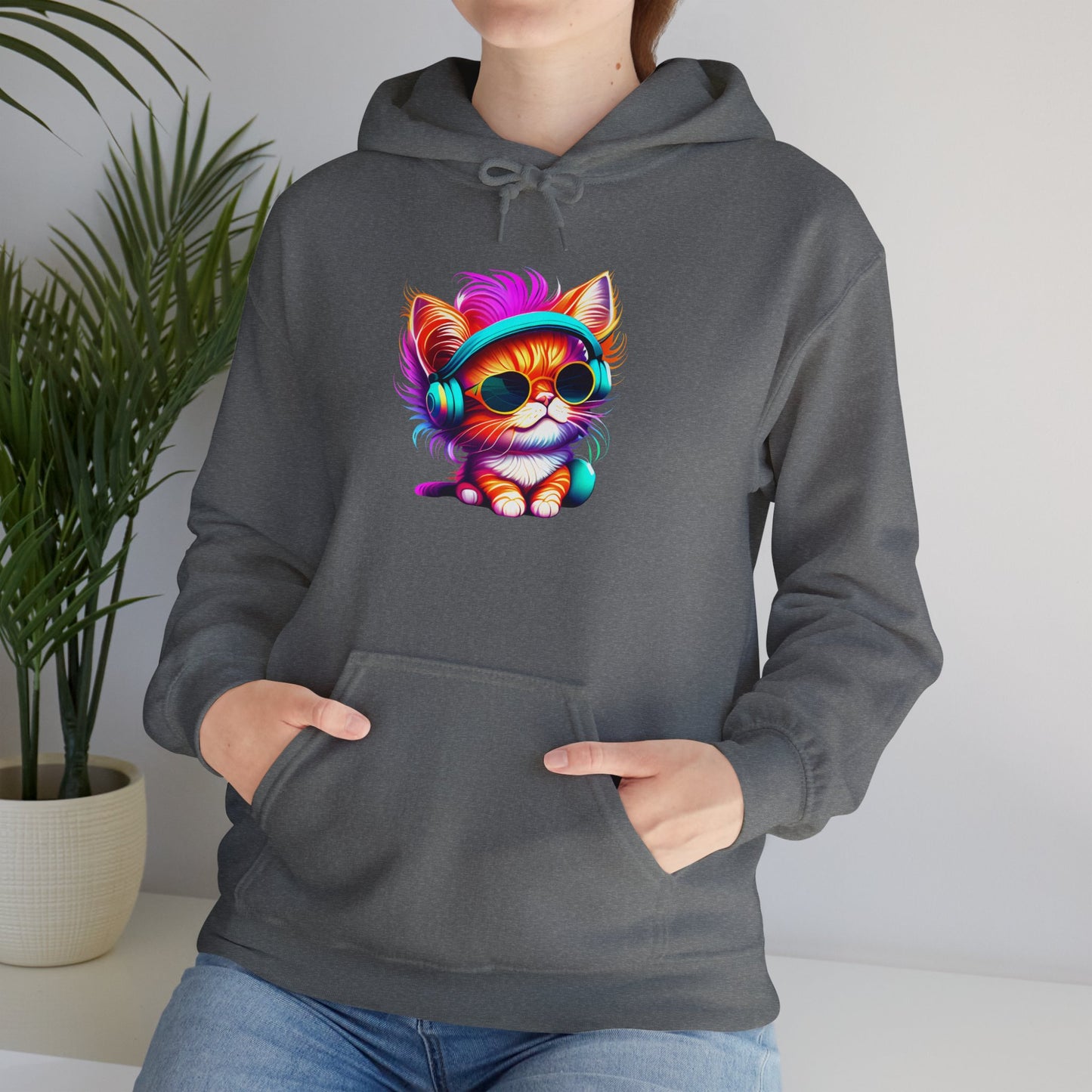 Cool Kitty w/Headphones Heavy Blend™ Hooded Sweatshirt