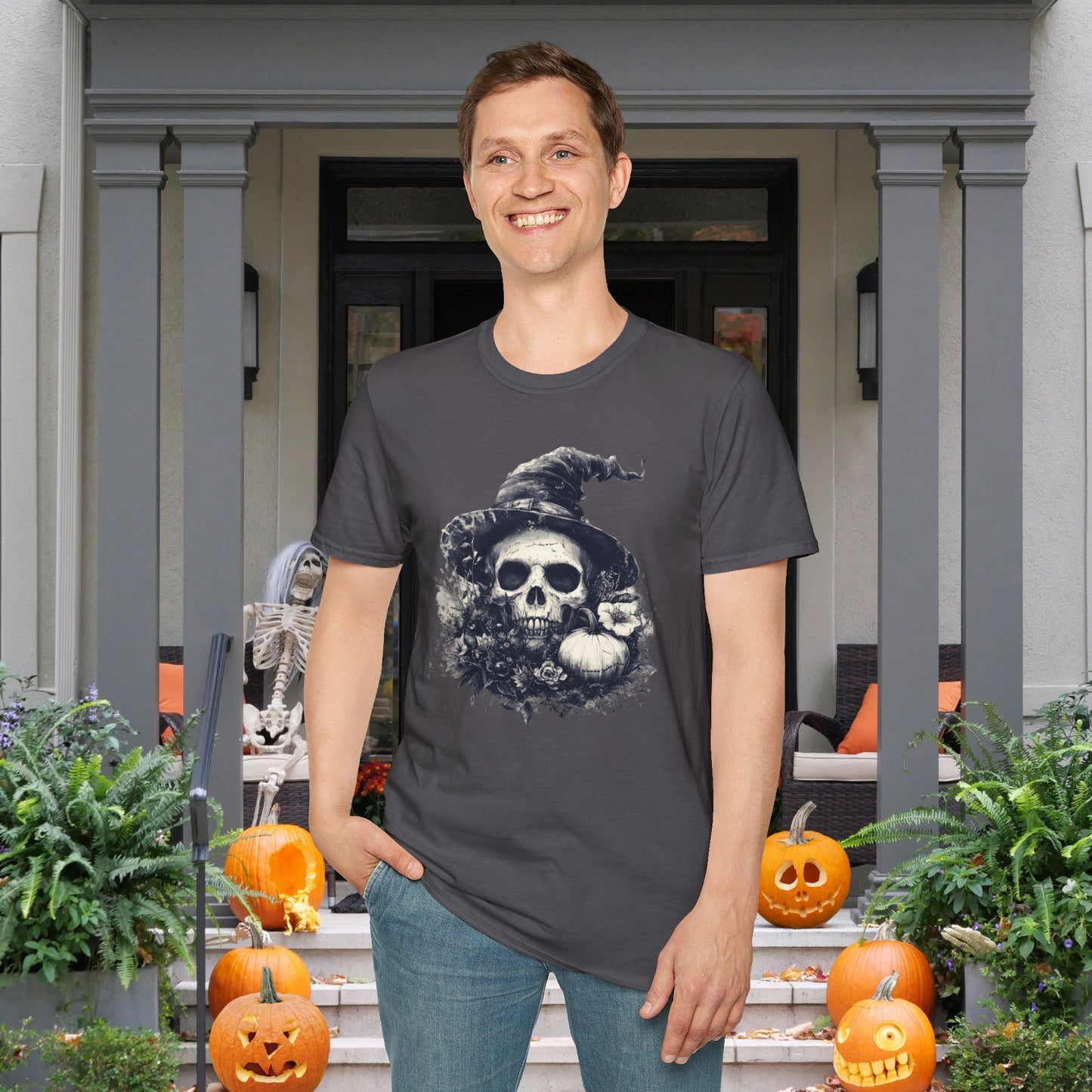 Halloween Ghoul 3 Adult T-shirt