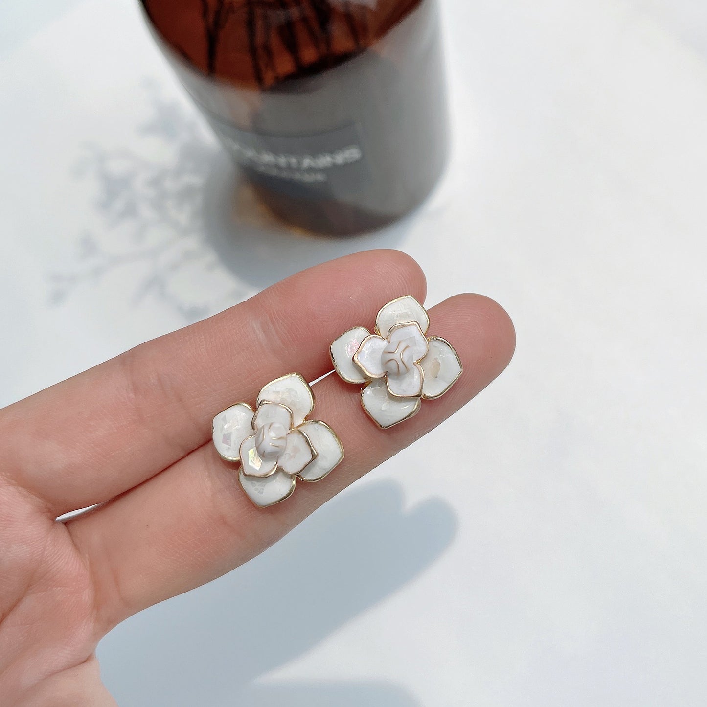 Cute Flower Shell Lever-Back Earrings