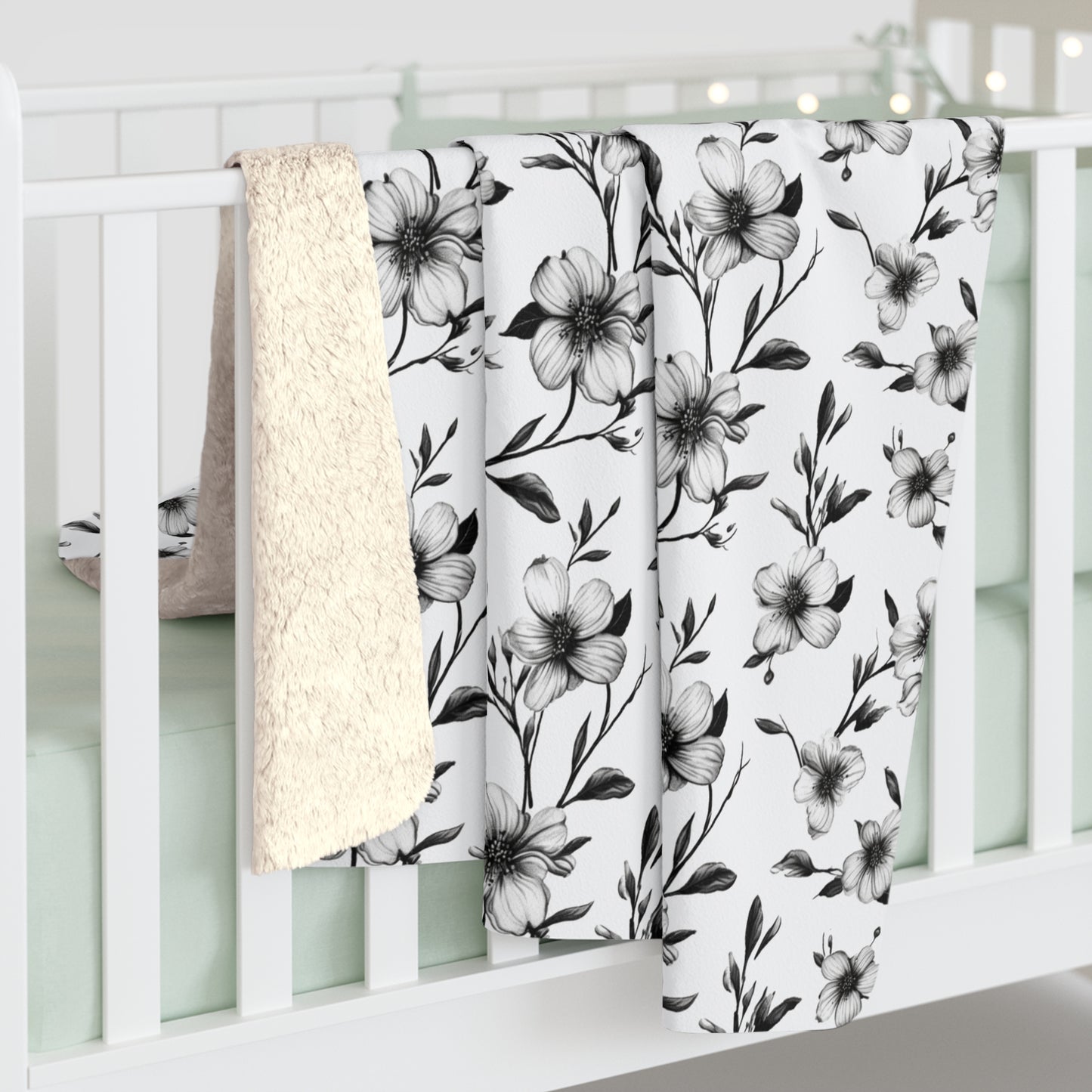 Black & White Five Petal Floral Basic Bedding Set