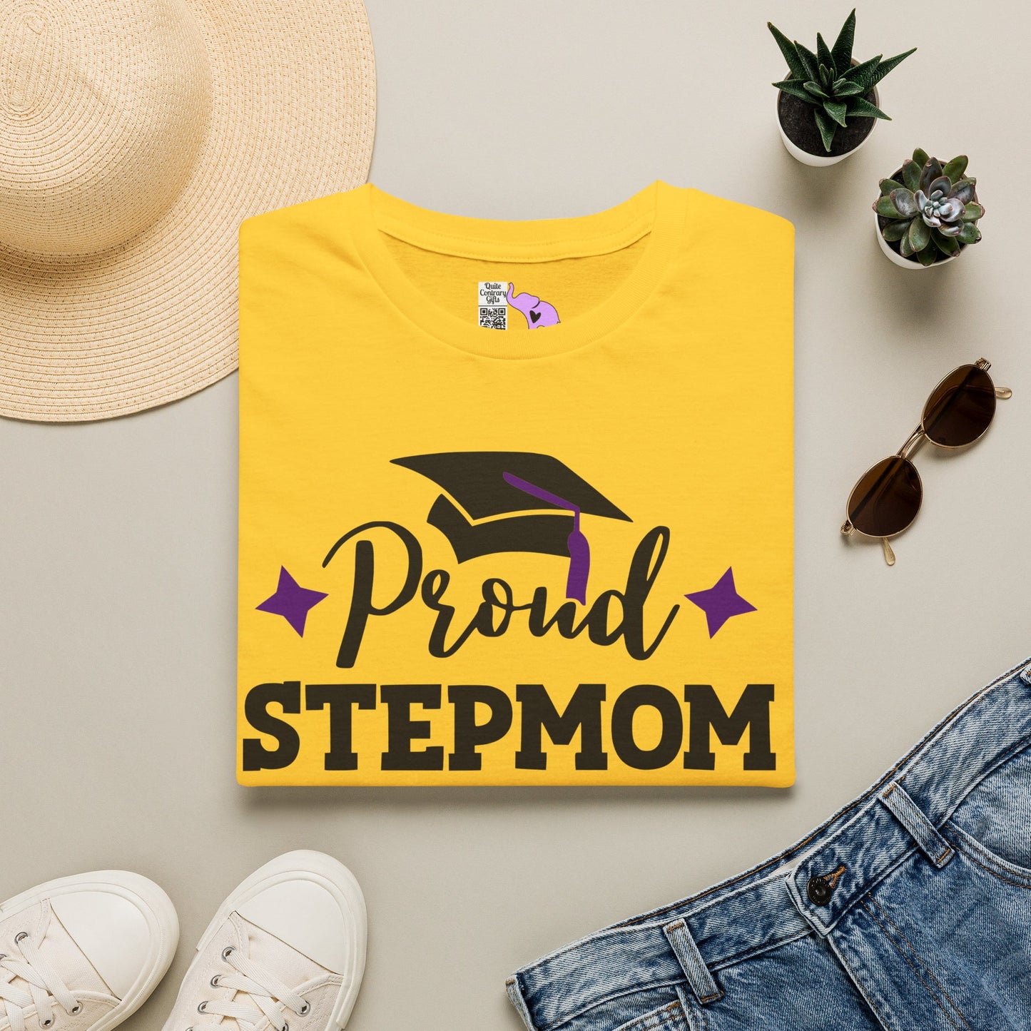 Proud Stepmom of a 2027 Graduate Adult T-shirt